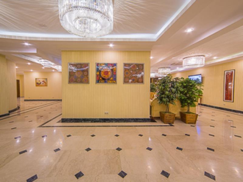 Ramada By Wyndham Almaty Hotel Bagian luar foto