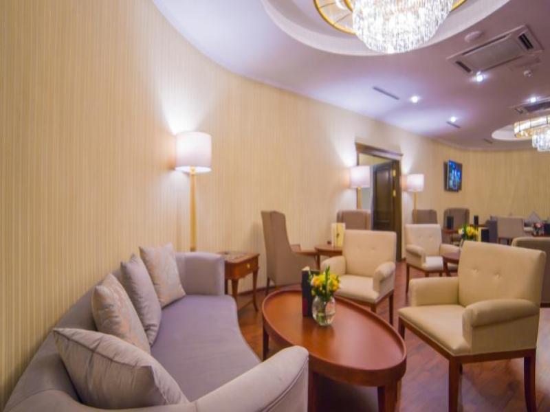 Ramada By Wyndham Almaty Hotel Bagian luar foto